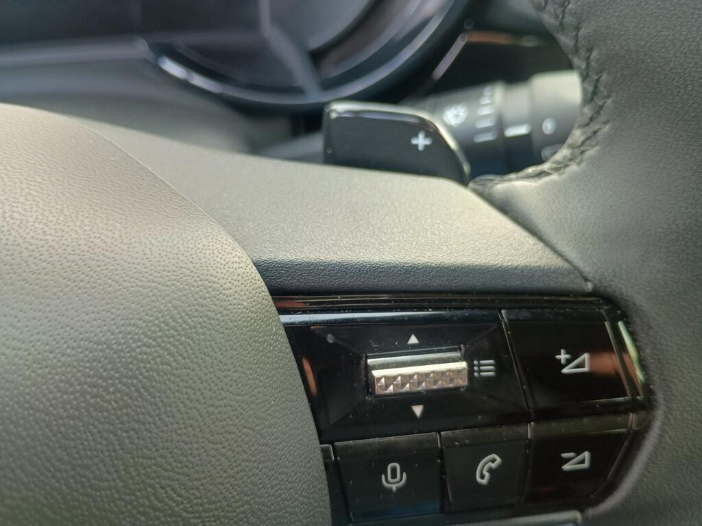 Alfa Romeo Junior 1.2 136 CV Hybrid eDCT6