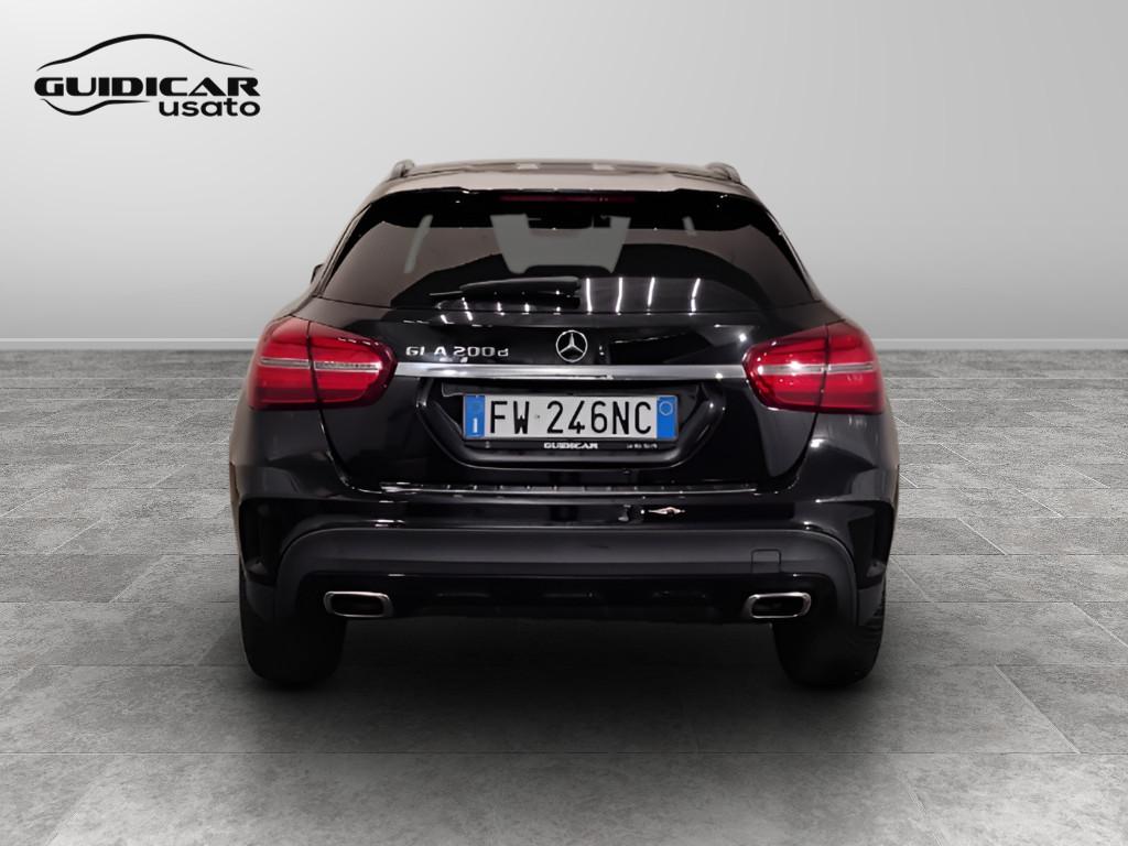 Mercedes-Benz GLA-X156 2017 - GLA 200 d Night Edition auto