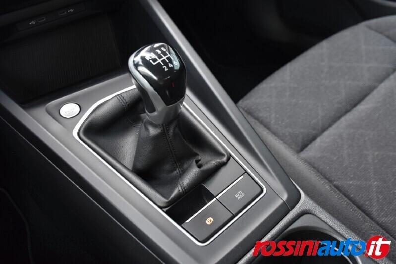VOLKSWAGEN GOLF 8 2.0 TDI 116 CV LIFE + R17 VENTURA LOUNGE PACK