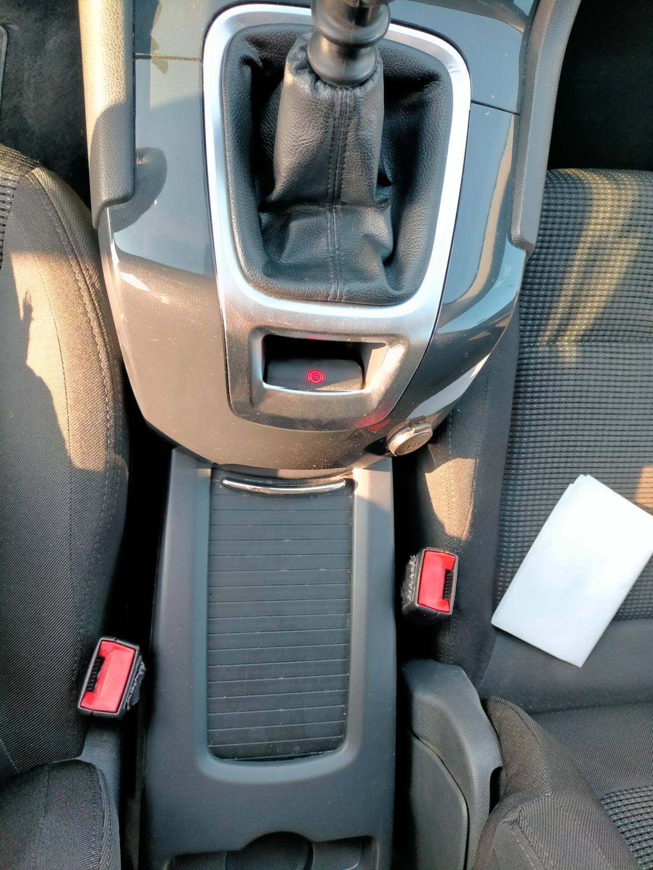 Peugeot 5008 1.6 HDi 112CV Premium