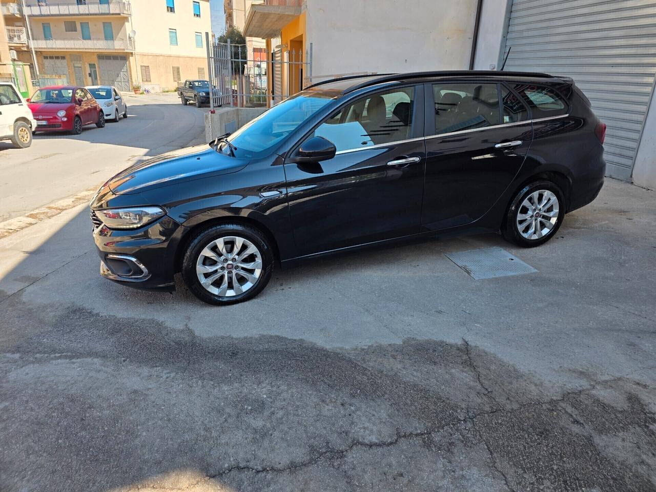 Fiat Tipo 1.6 Mjt S&S SW Lounge