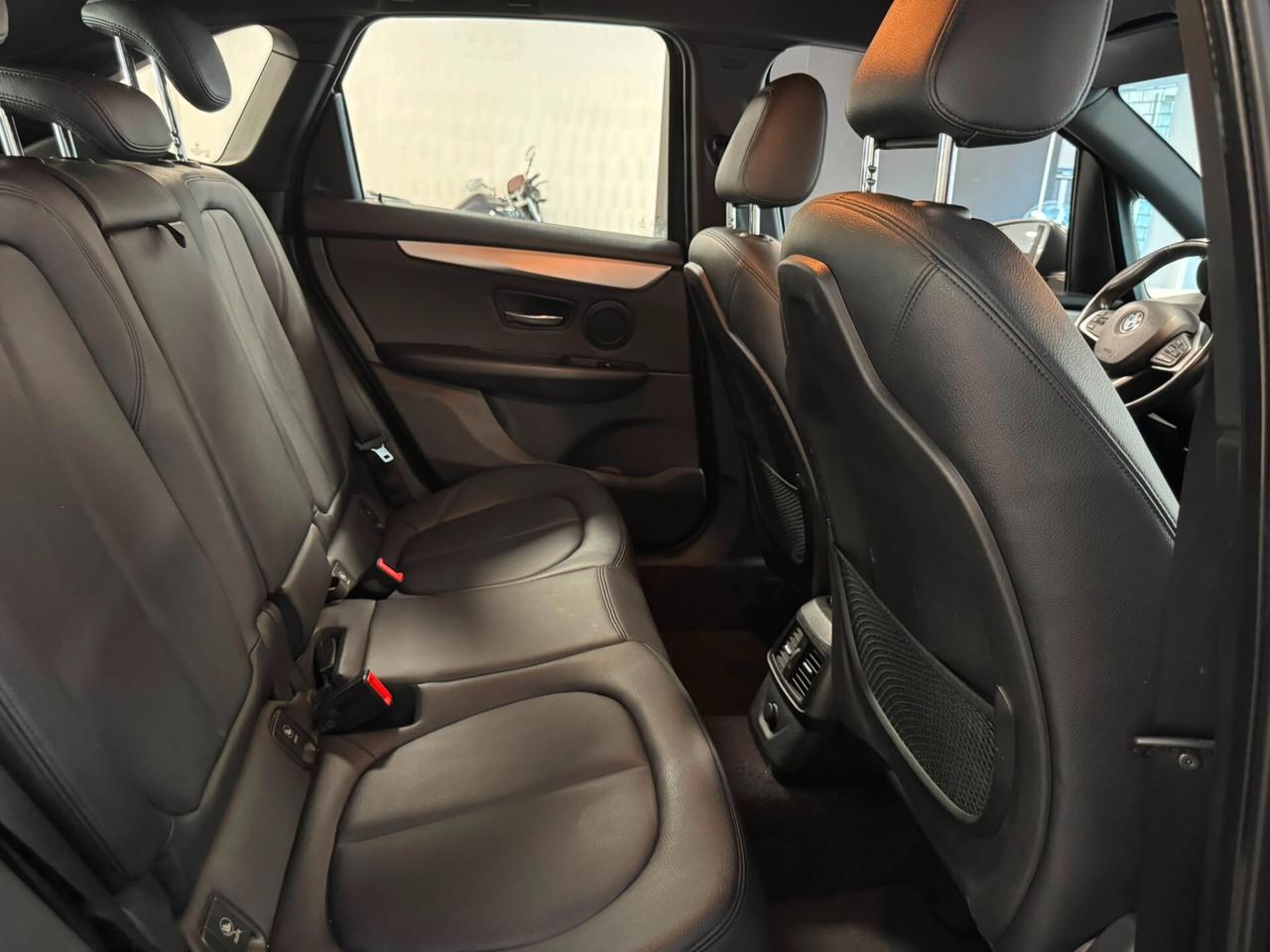 Bmw 2er Active Tourer 218d Luxury