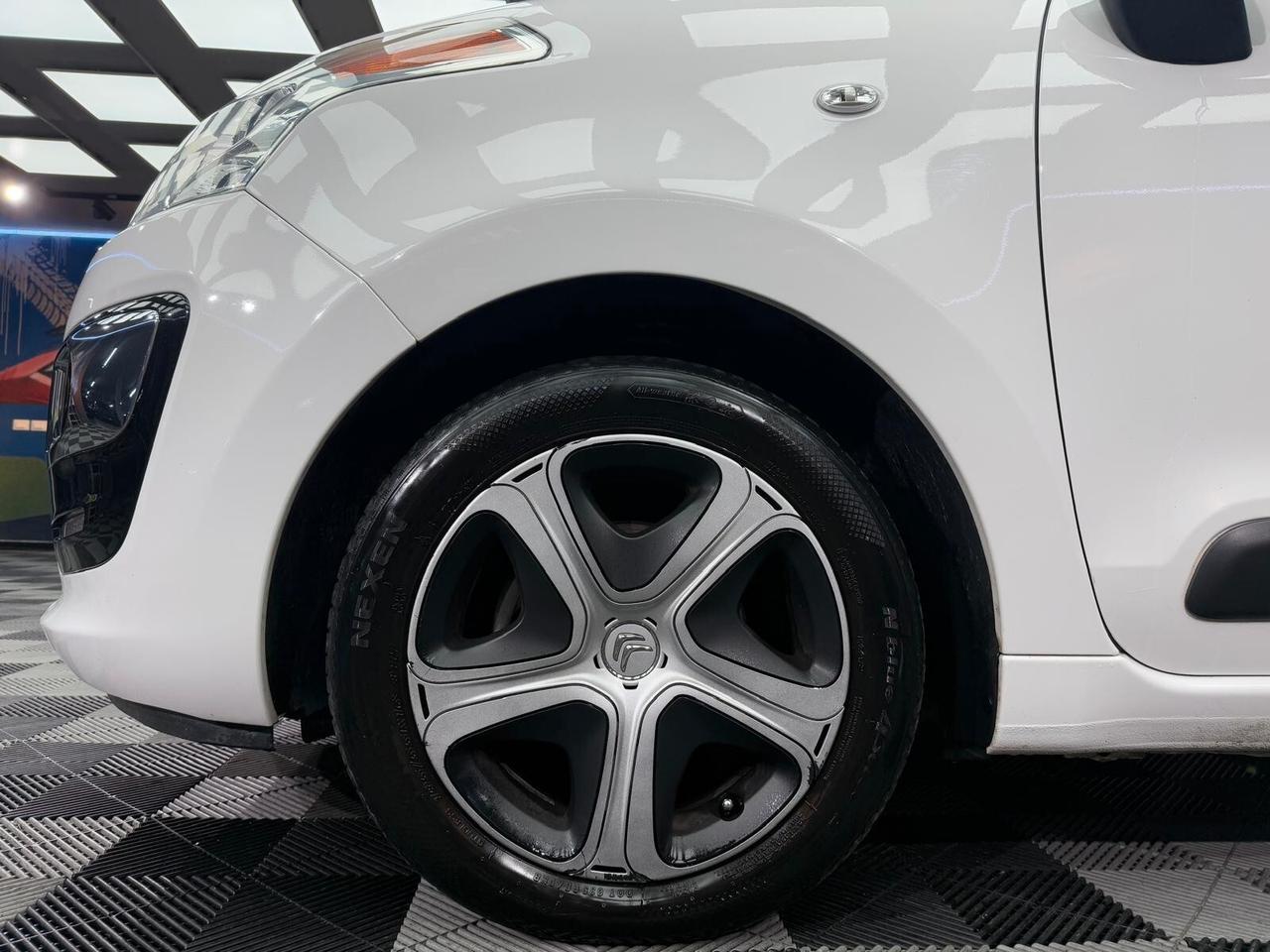 Citroen C3 Picasso BlueHDi 100 Exclusive (707)