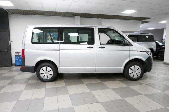 VOLKSWAGEN Transporter 2.0 TDI 150CV DSG PC Kombi 9 posti + IVA