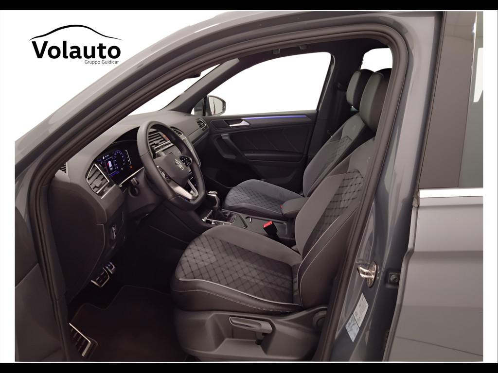 VOLKSWAGEN Tiguan II 2021 - Tiguan 2.0 tdi R-Line 150cv dsg