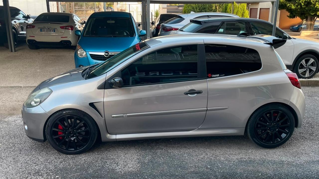 Renault Clio 2.0 16V 200CV RS