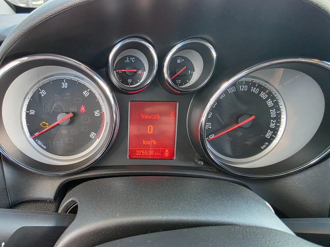 Opel Astra 1.7 CDTI 110CV Sports Tourer Cosmo con 325.000km