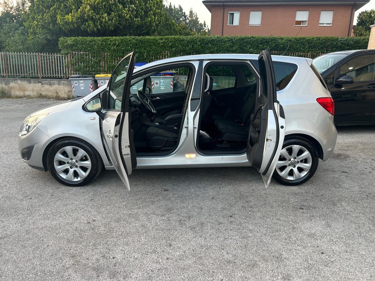 Opel Meriva 1.3 CDTI 95CV ecoFLEX Cosmo