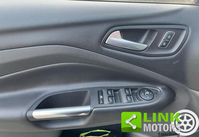 FORD Kuga 2.0 TDCI 163 CV 4WD Powershift Titanium