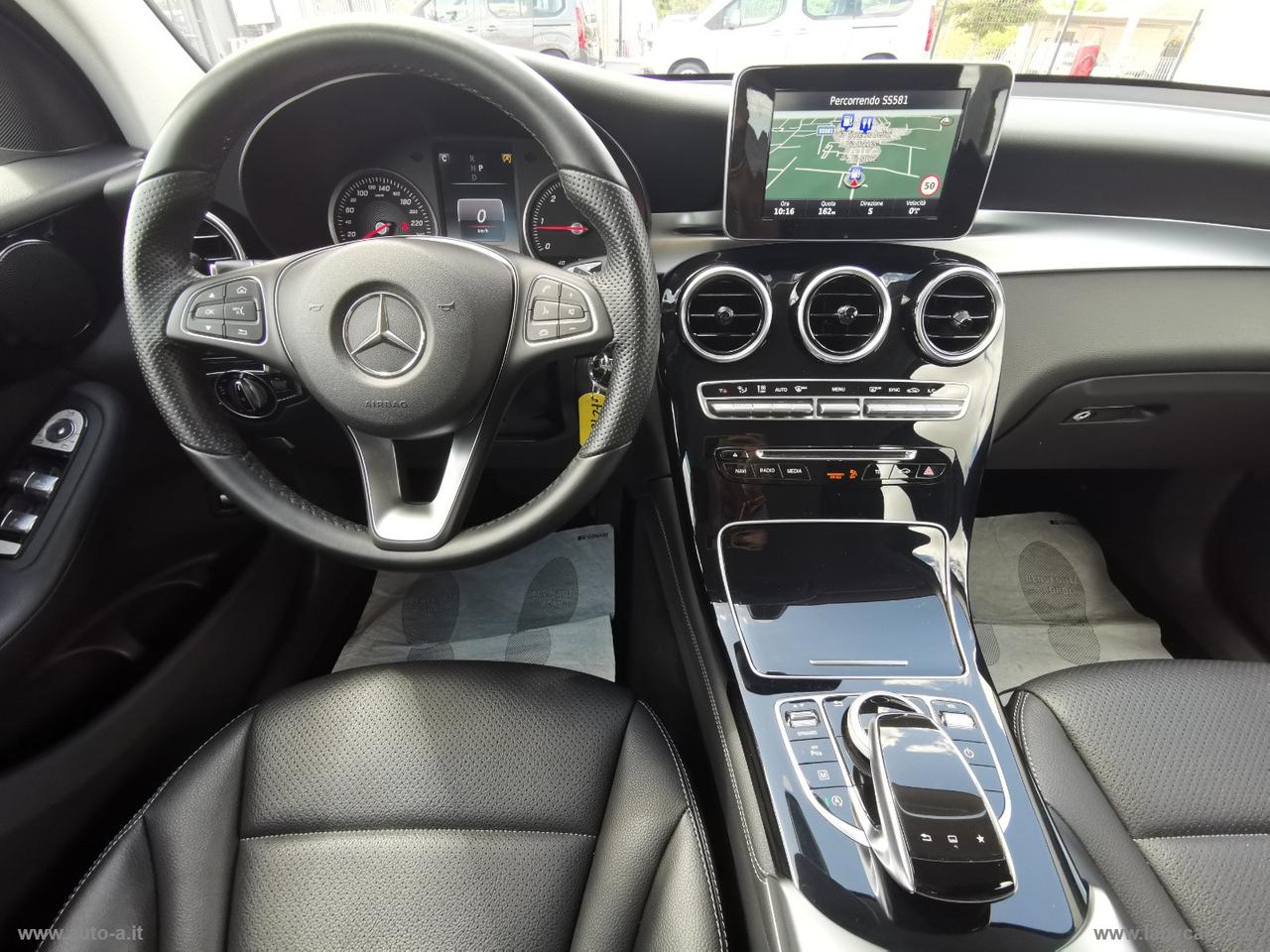 MERCEDES-BENZ GLC 220 d 4Matic Sport