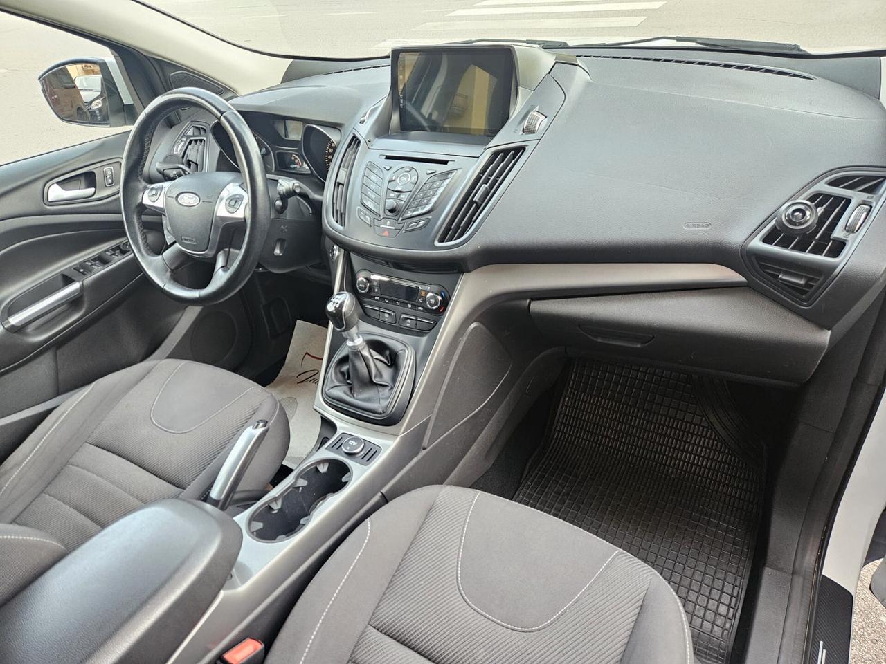 Ford Kuga 2WD 2.0 88kw 120cv FULL