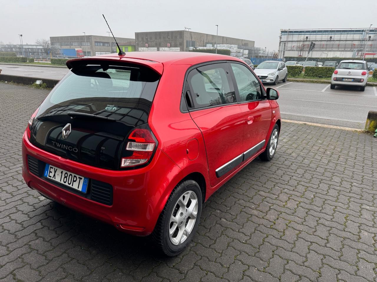 Renault Twingo 1.0 SCe Live,OK NEOPATENTATI,5 PORTE