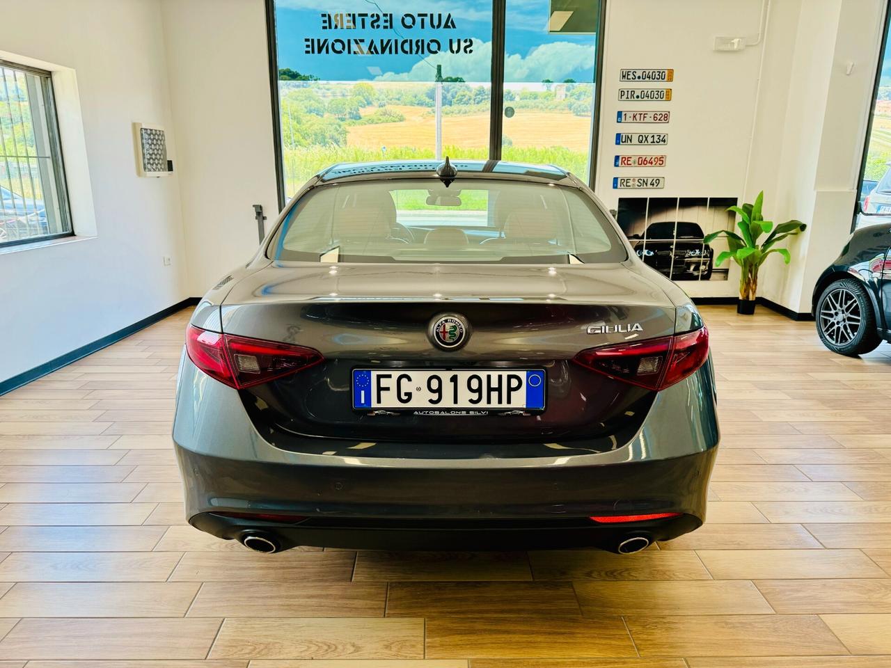 Alfa Romeo Giulia 2.2 Super 180 Cv - LED - RetroCamera - Navi