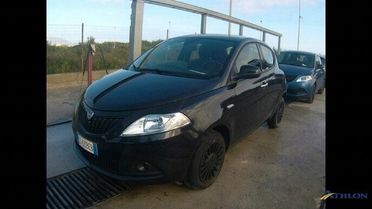 Lancia Ypsilon 1.0 FireFly 5 porte S&S Hybrid Alberta Ferretti