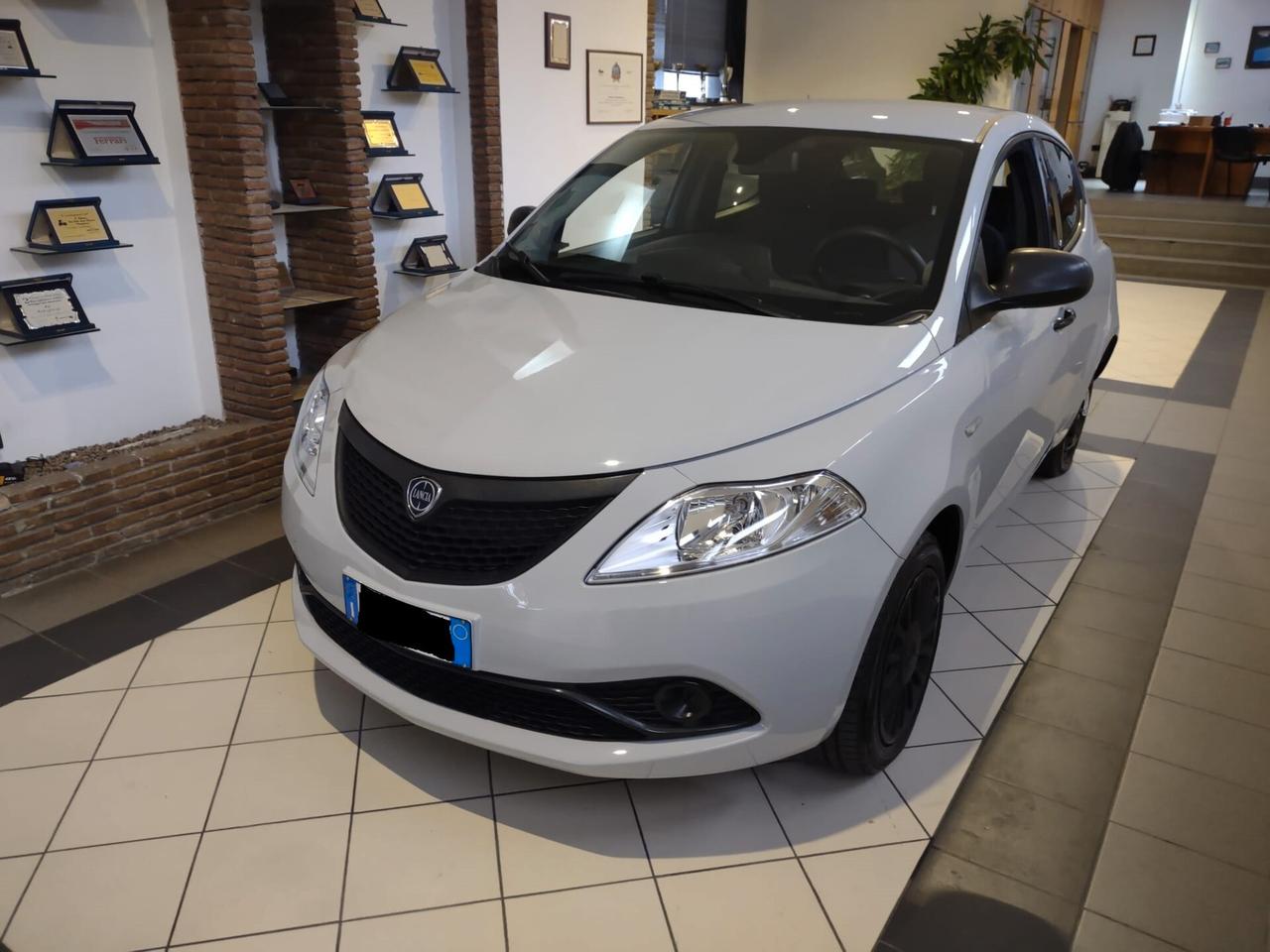 Lancia Ypsilon 1.2 69 CV 5 porte S&S Elefantino Blu