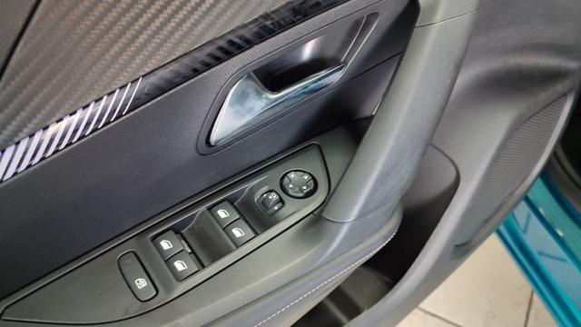 PEUGEOT 2008 100 ALLURE *SENZA VINCOLO FINANZIAMENTO