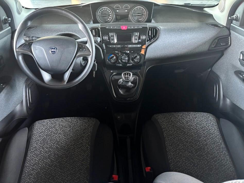 Lancia Ypsilon 1.0 Hybrid 50.000km NEOPATENTATI