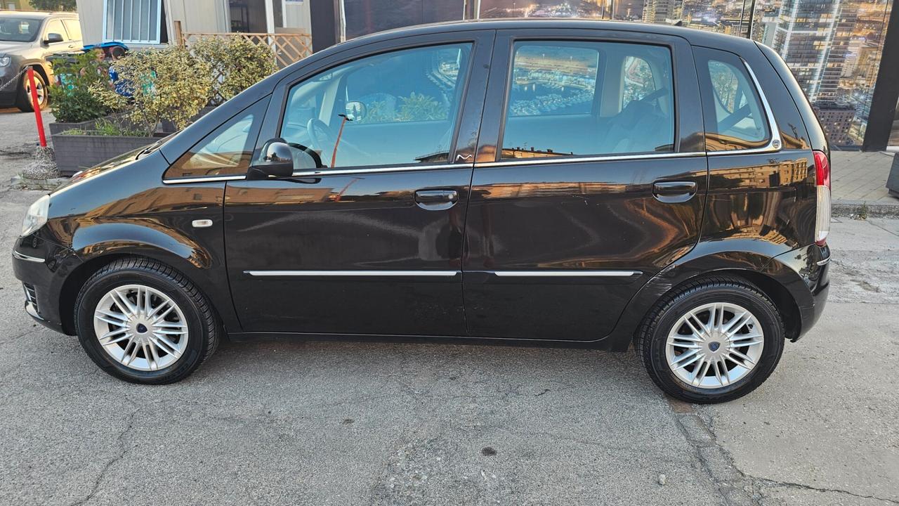 Lancia MUSA 1.6 Multijet Poltrona Frau