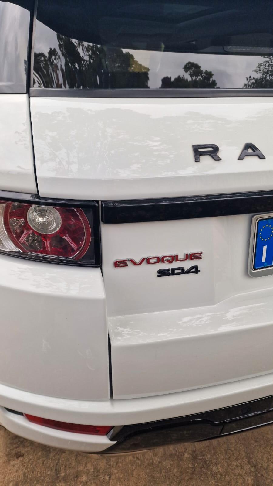 Land Rover Range Evoque 2.2 TD4 5p. Dynamic
