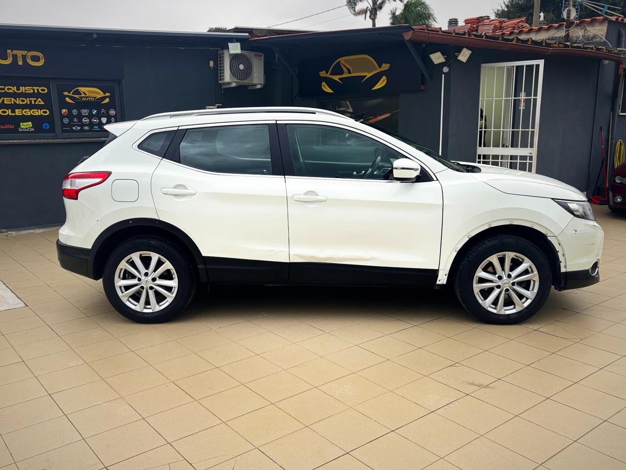 Nissan Qashqai 1.5 dCi N-Vision Garanzia 12 Mesi
