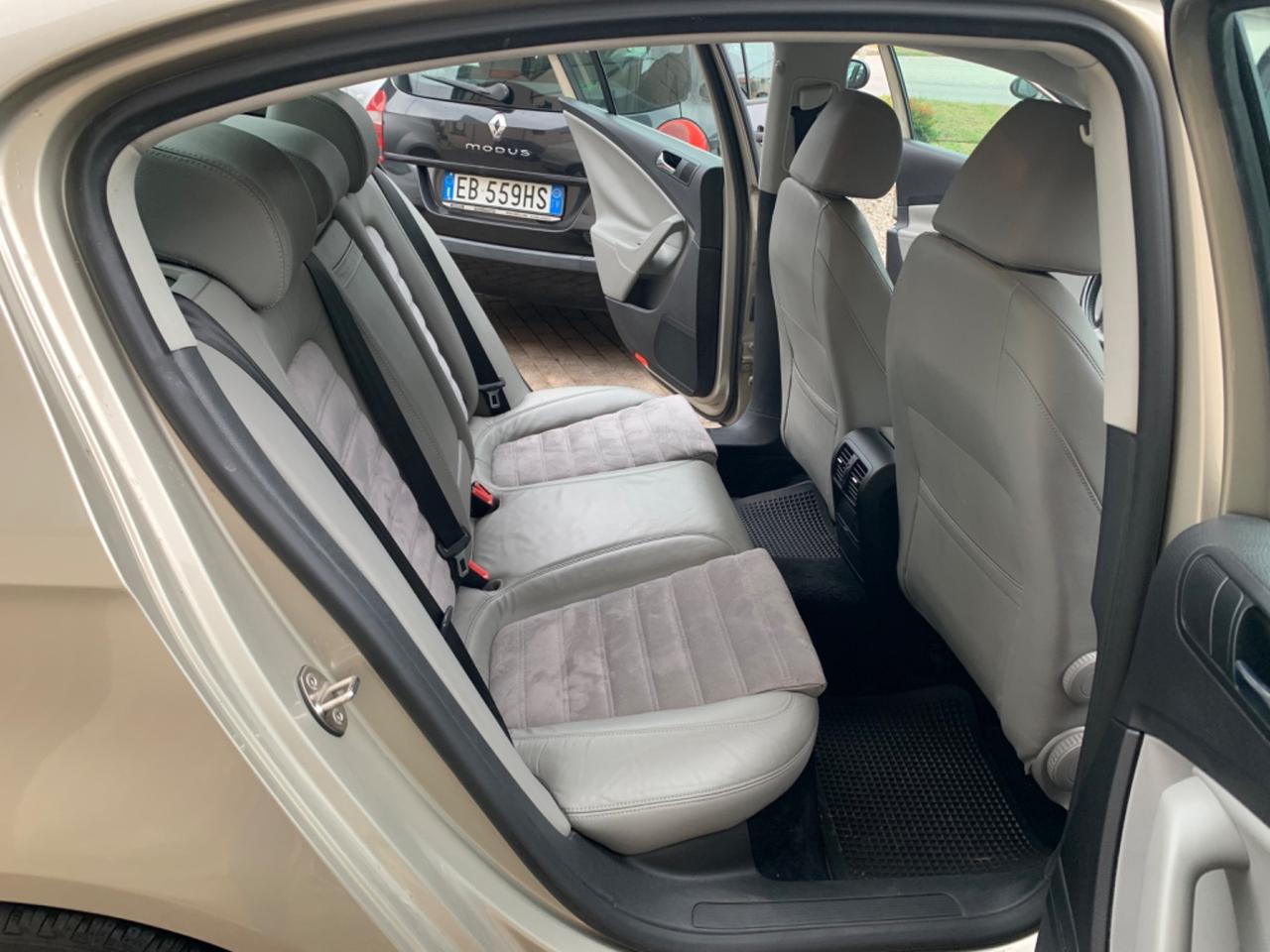 Volkswagen Passat 2.0 TDI DPF DSG Highline