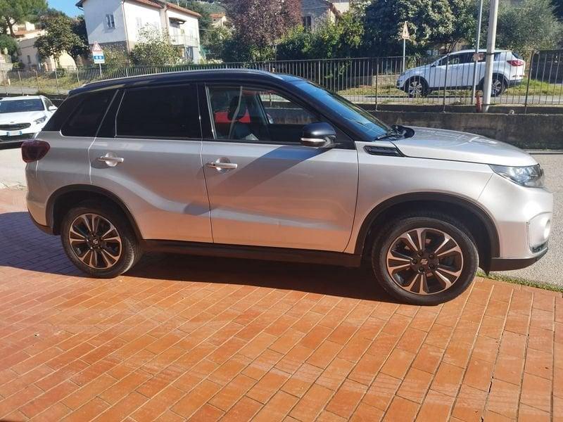 Suzuki Vitara 1.4 Hybrid Top