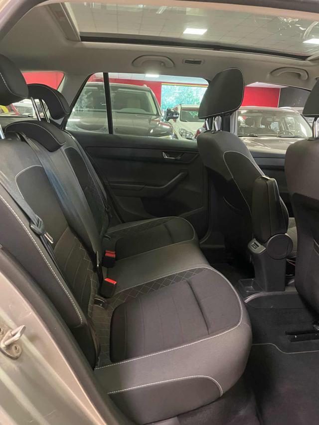 SKODA Fabia 1.0 MPI 75 CV *TETTO/NEO PATEN/TELC*