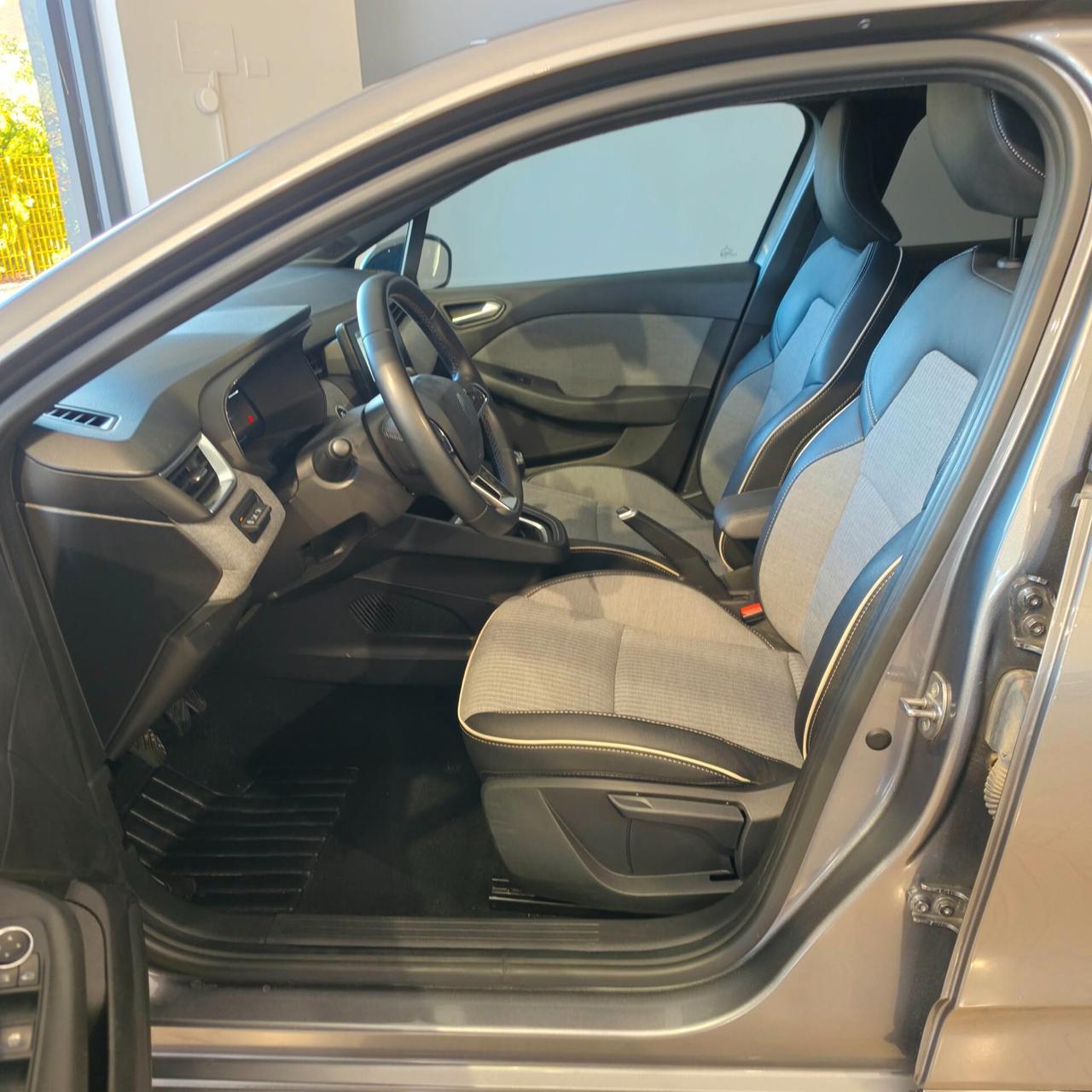 Renault Clio TCe 90 CV 5 porte Techno
