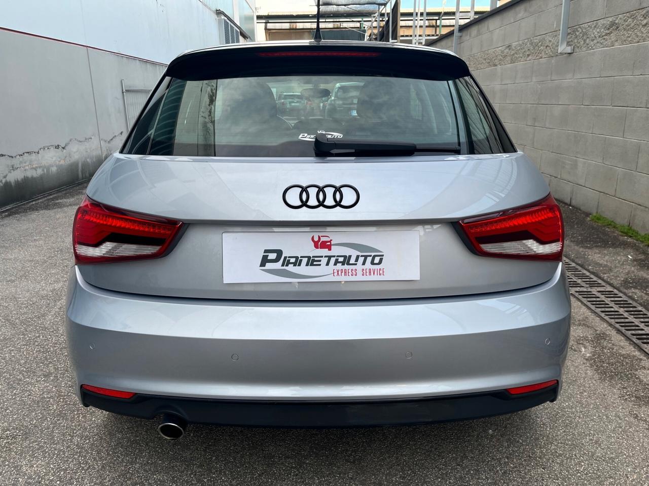 Audi A1 SPB Sportback 1.4 tdi 90cv Design LED/PDC PERFET.