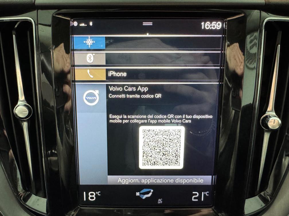 Volvo XC60 2.0 d4 190cv Awd Momentum Cockpit Full