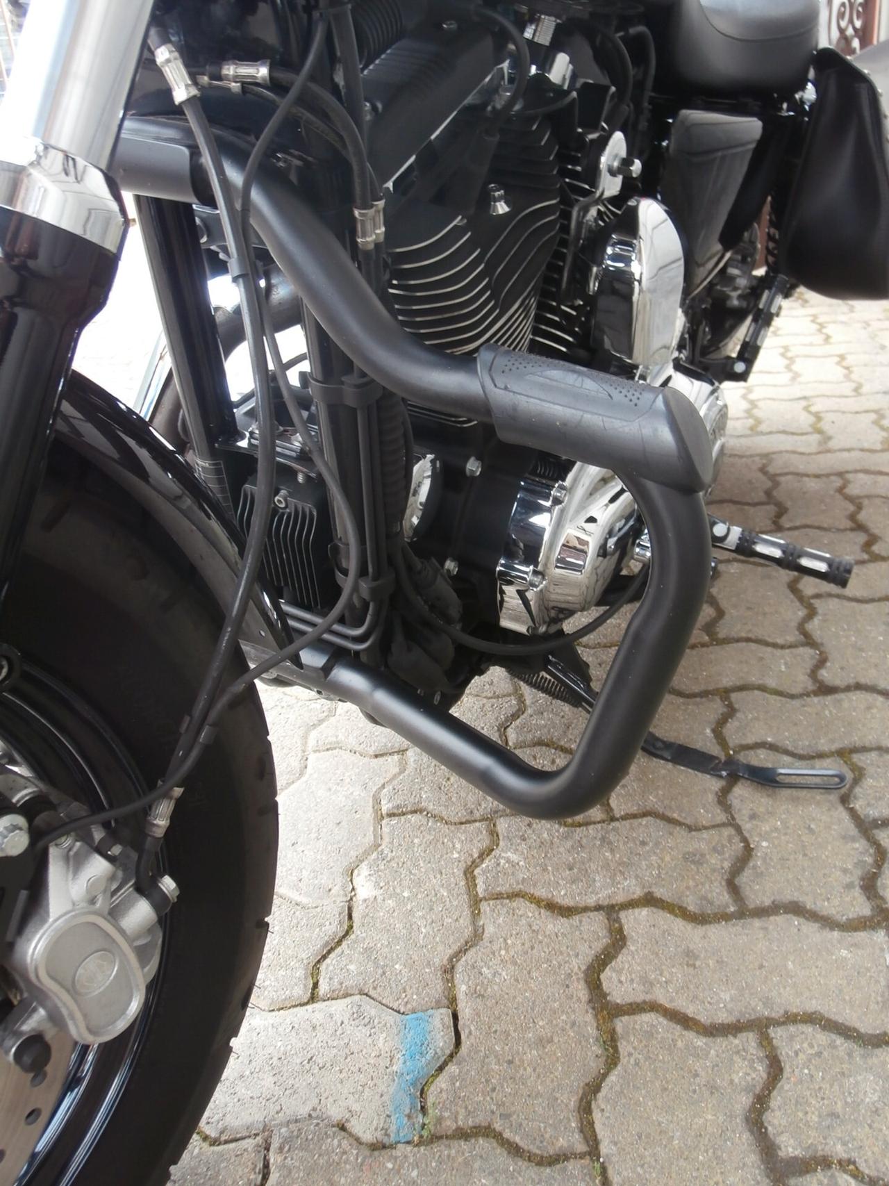 Harley-davidson 1200 Sportster Custom (2017) - XL 1200C passaggio incluso.