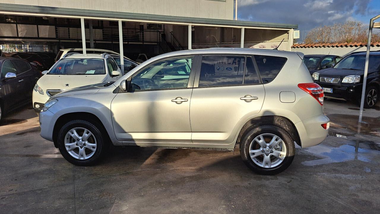 Toyota RAV 4 RAV4 2.2 D-4D 150 CV DPF Sol