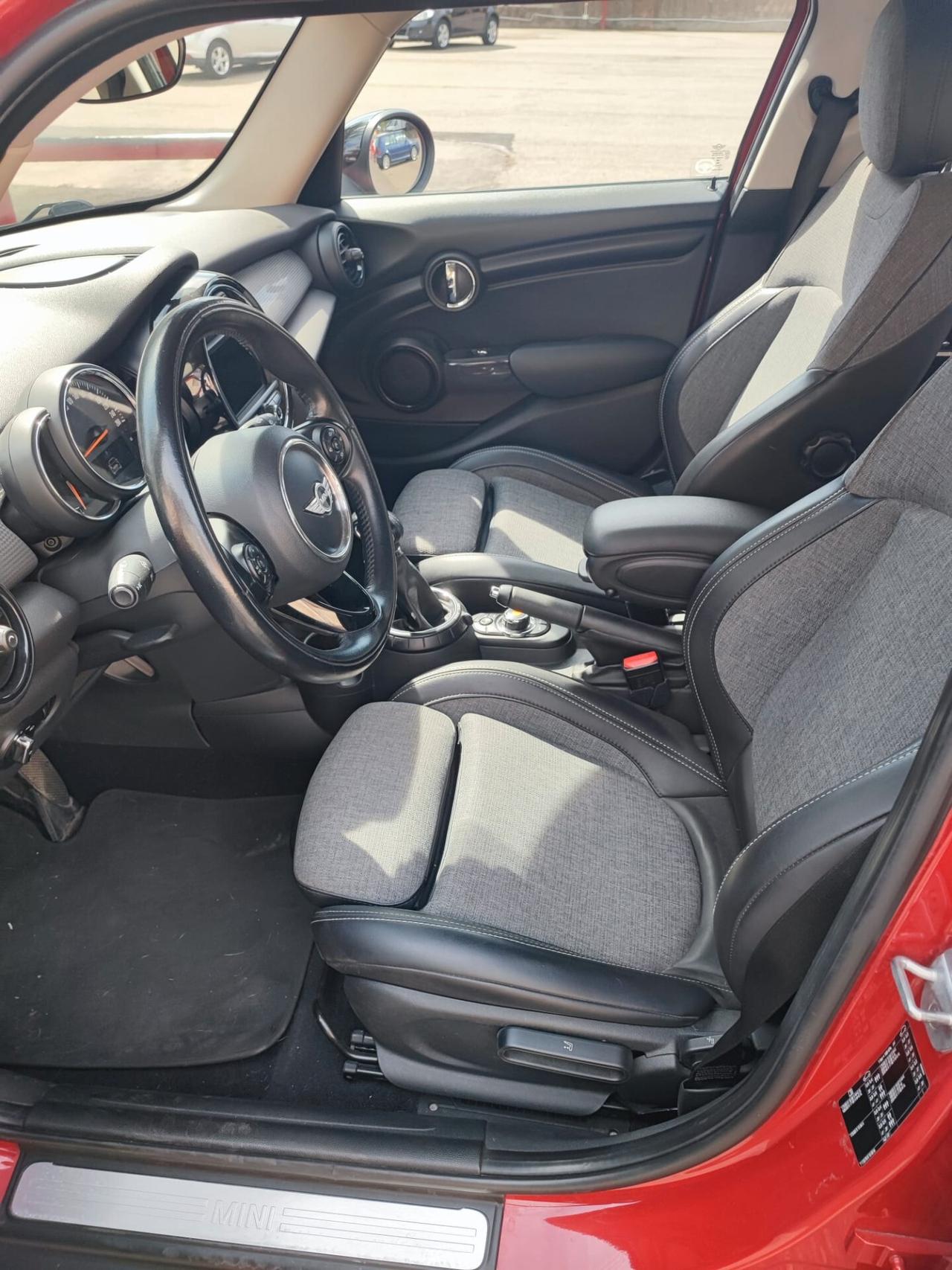 Mini Cooper D Clubman 2.0 Business Automatica