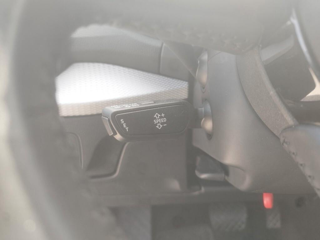 Audi Q2 30 TDI S tronic Business