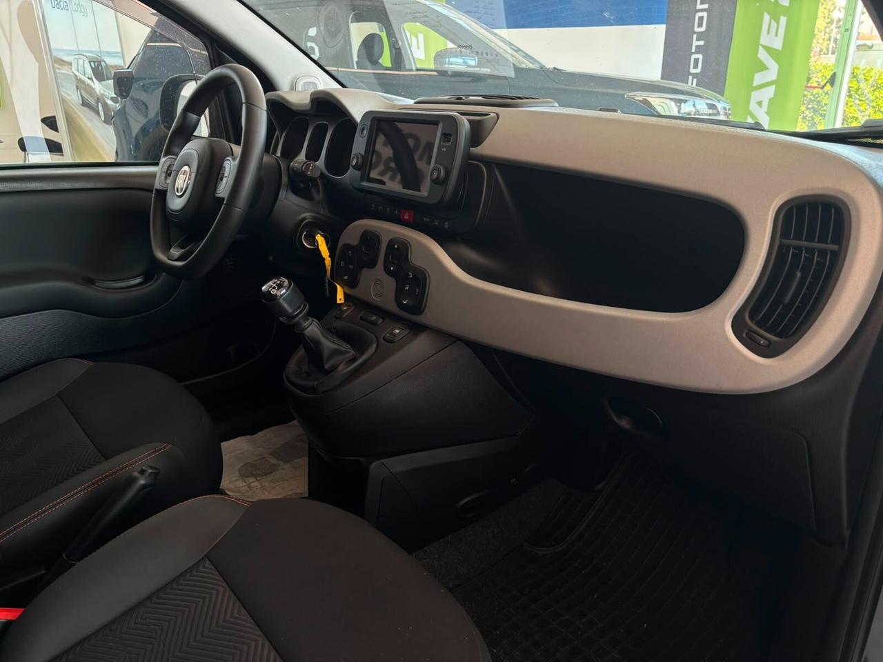 Fiat Panda 1.0 FireFly S&S Hybrid Garmin
