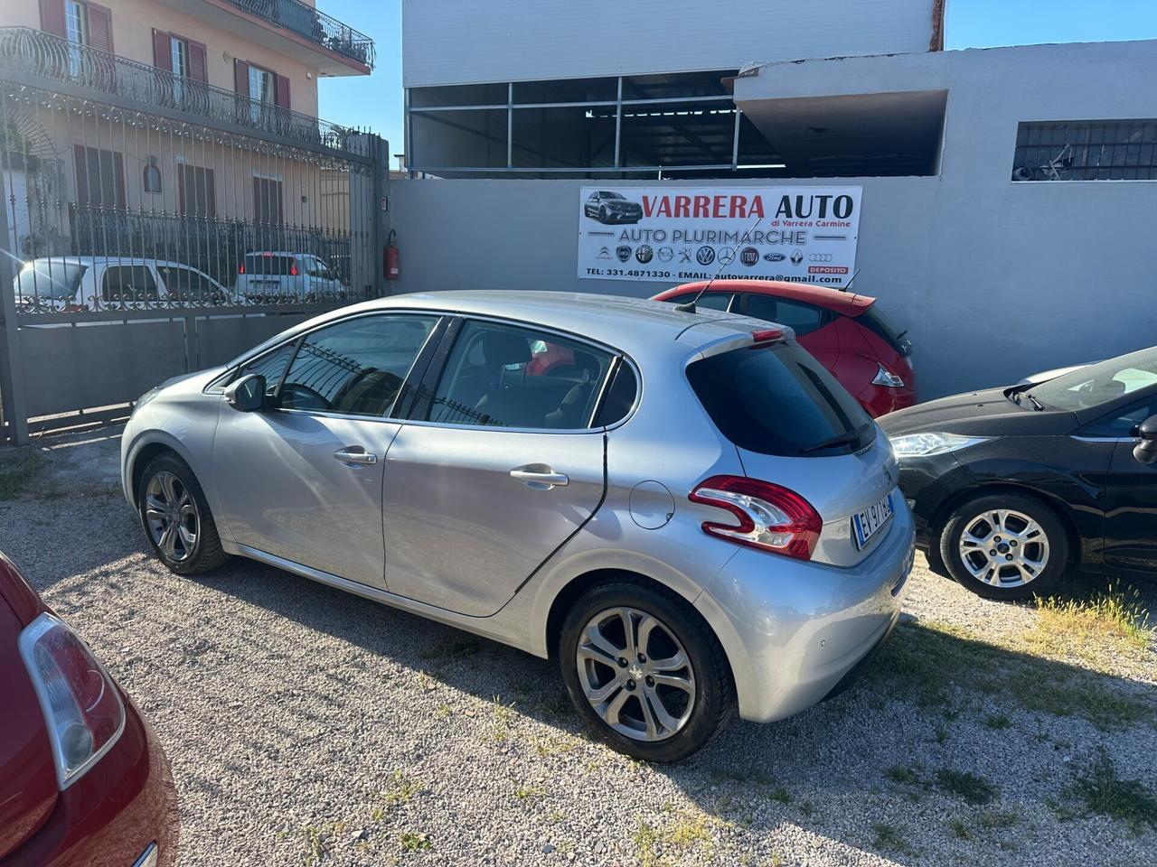 Peugeot 208 1.4 HDi 68 CV Allure 2014