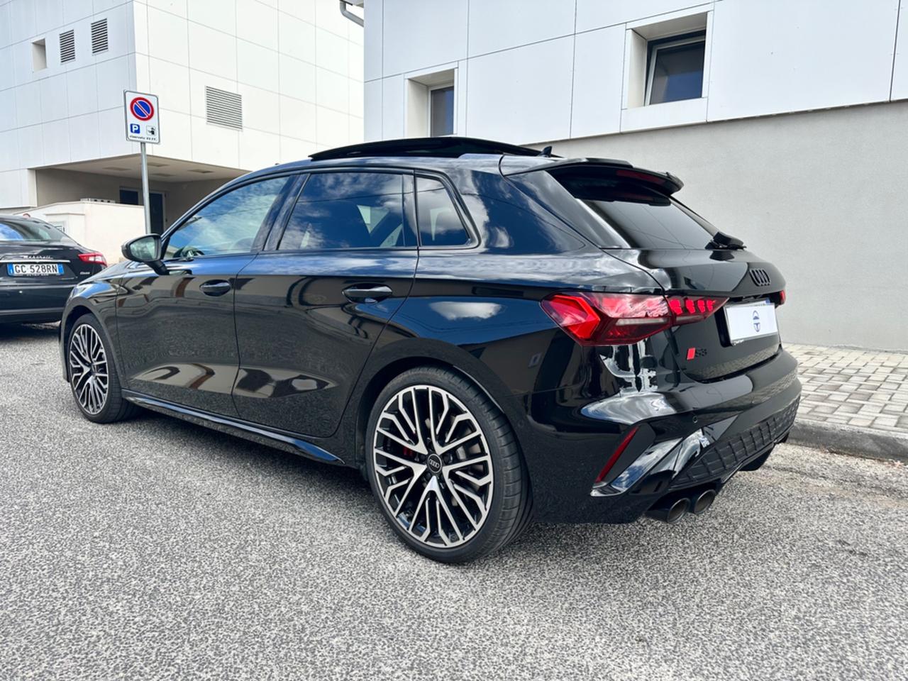 Audi A3 S3 Sedan TFSI quattro S tronic sport attitude