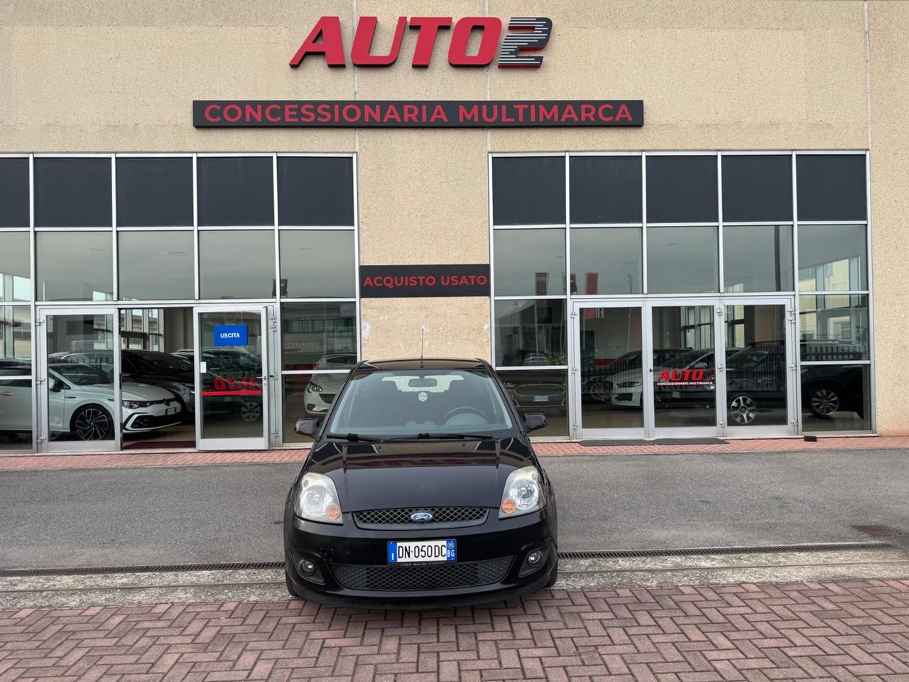 Ford Fiesta 1.2 Benzina. Ok Neopatentati