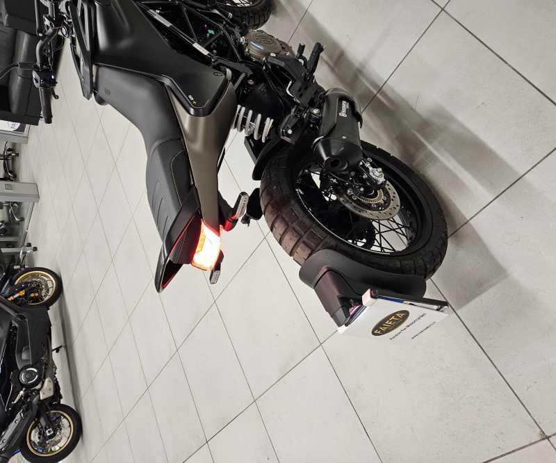 Husqvarna Svartpilen 125 - 2024