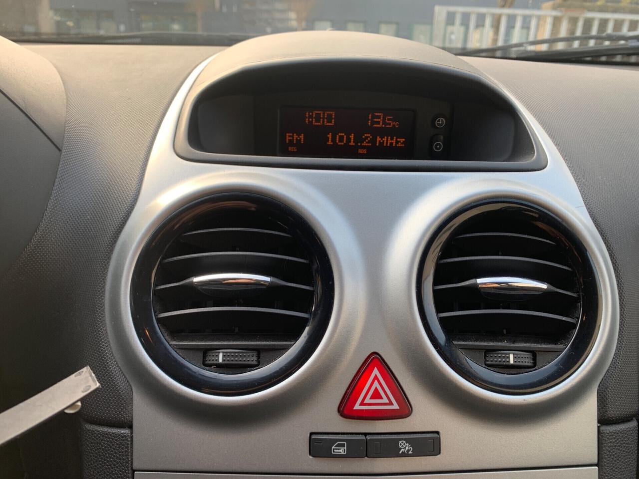 Opel Corsa 1.2 80CV 3 porte GPL-TECH Enjoy