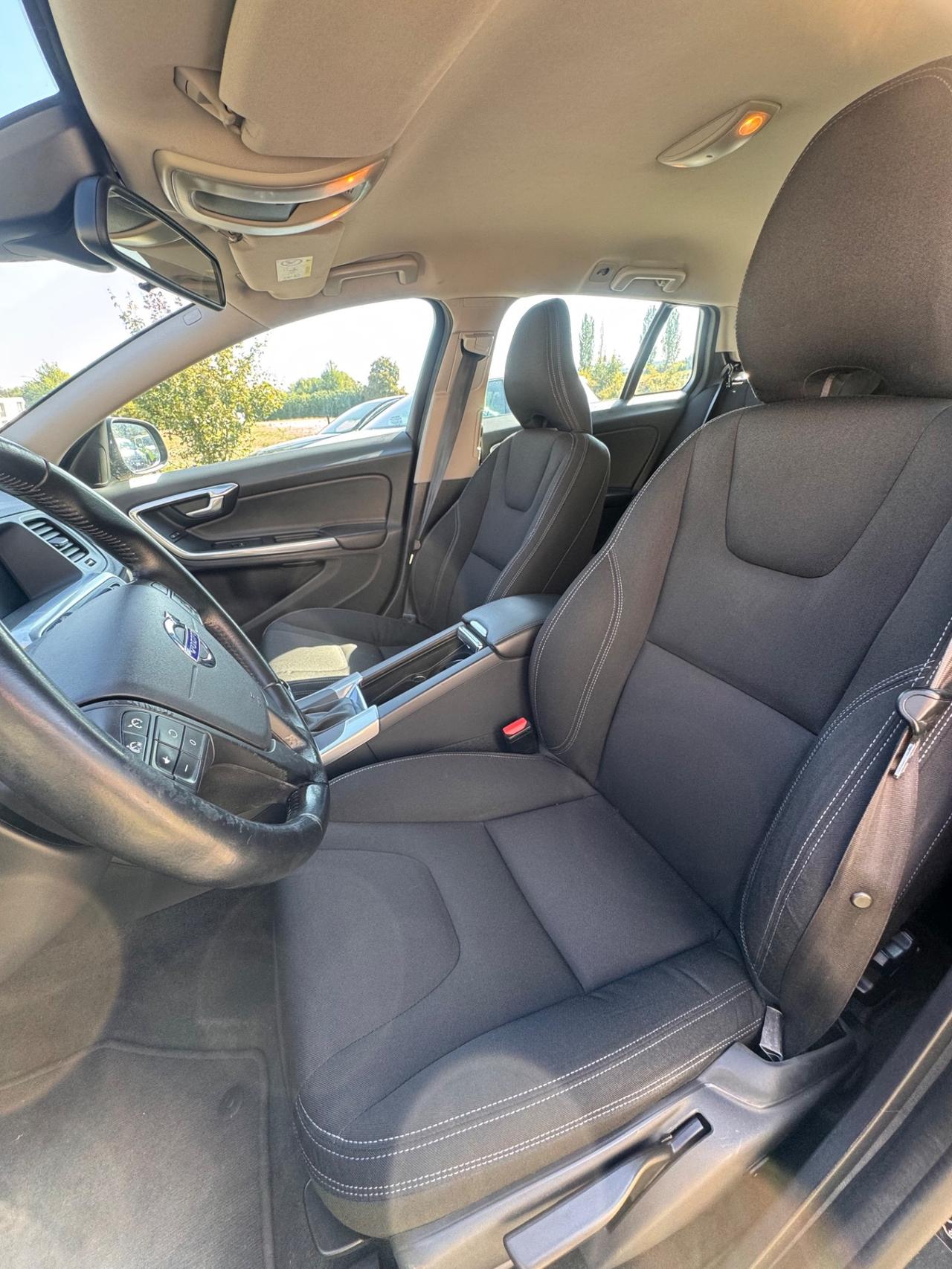 Volvo V60 D3 Geartronic Summum