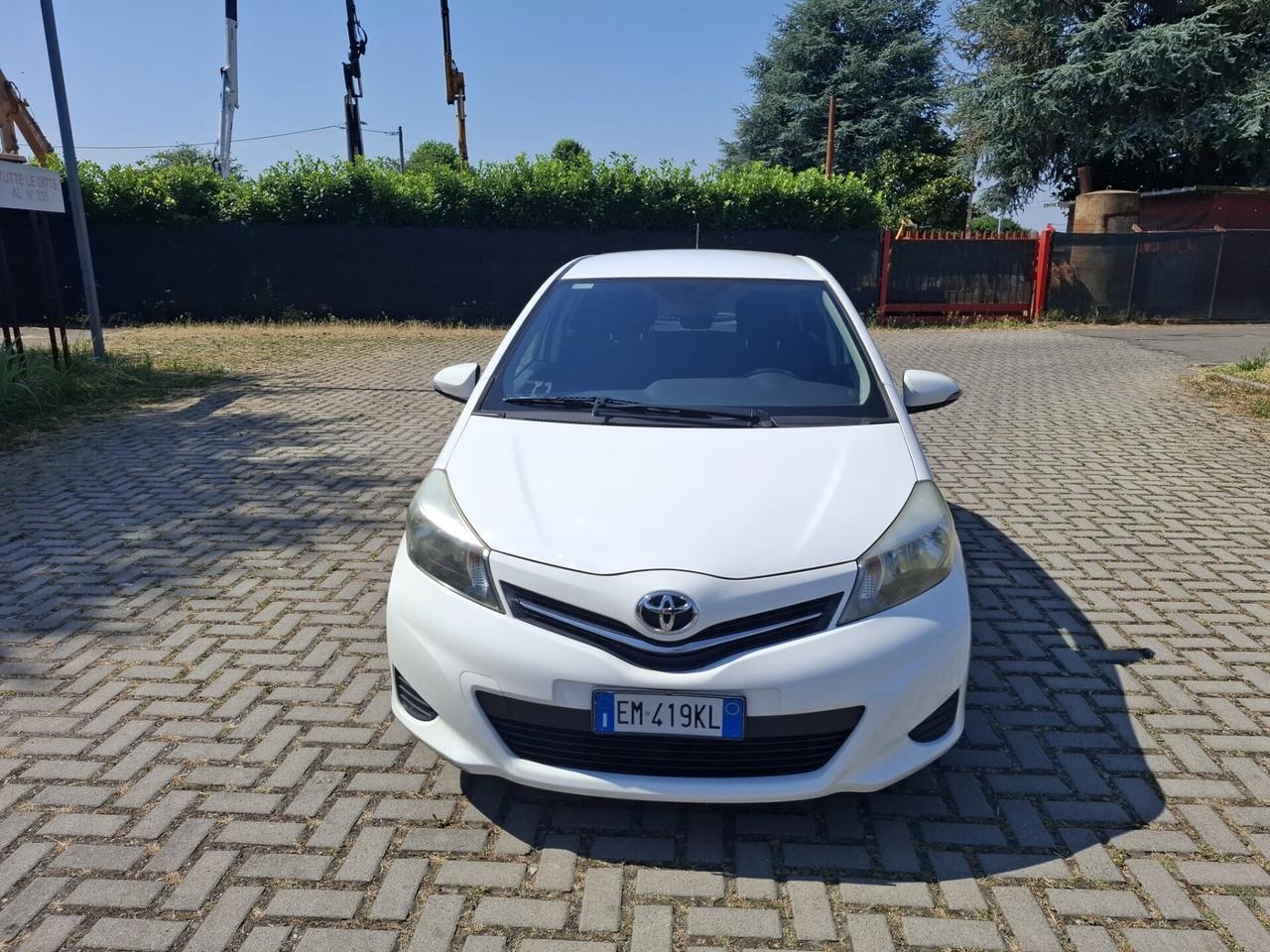 Toyota Yaris 1.0 5 porte Lounge