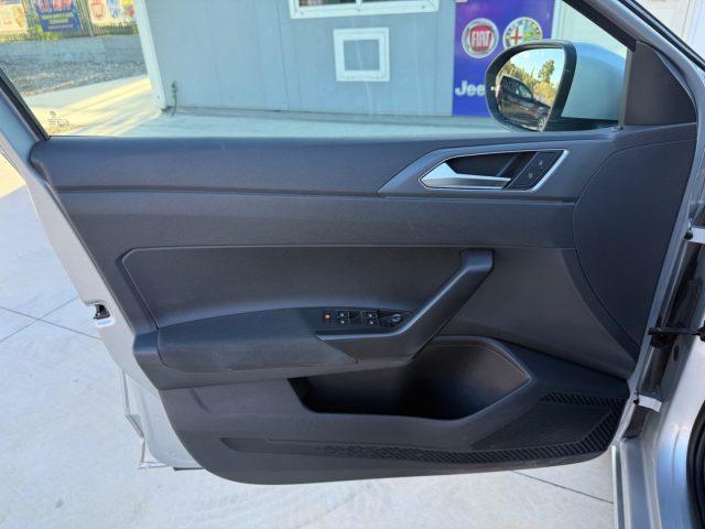 VOLKSWAGEN Taigo DSG R-Line FULL OPTIONAL