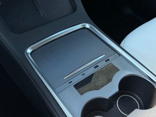 TESLA Model Y Long Range AWD Autopilot al Max potenziale 3