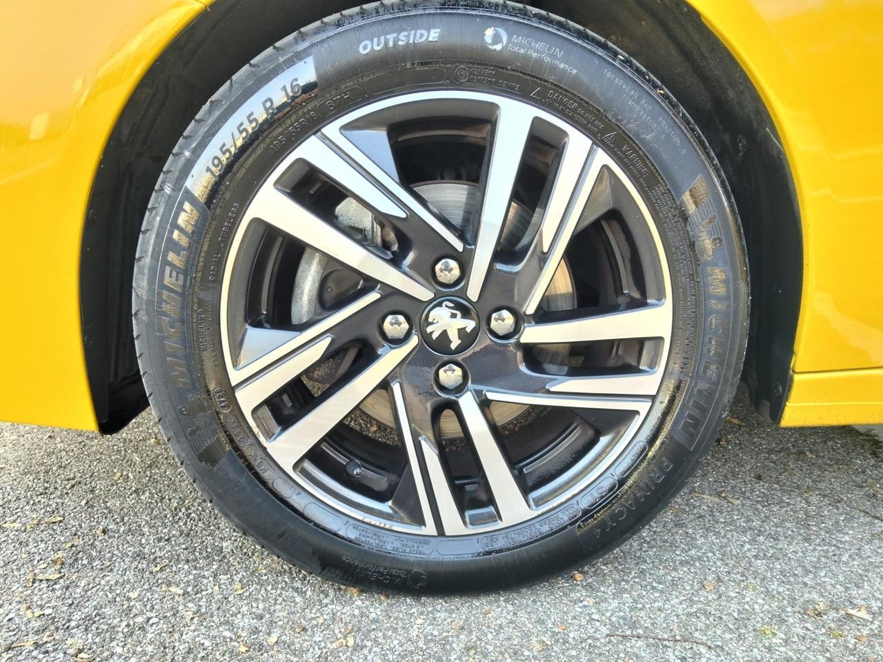 Peugeot 208 PureTech 100 Stop&Start 5P*Navi*Camera