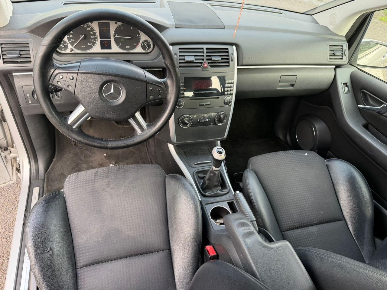 MERCEDES BENZ B200 CDI