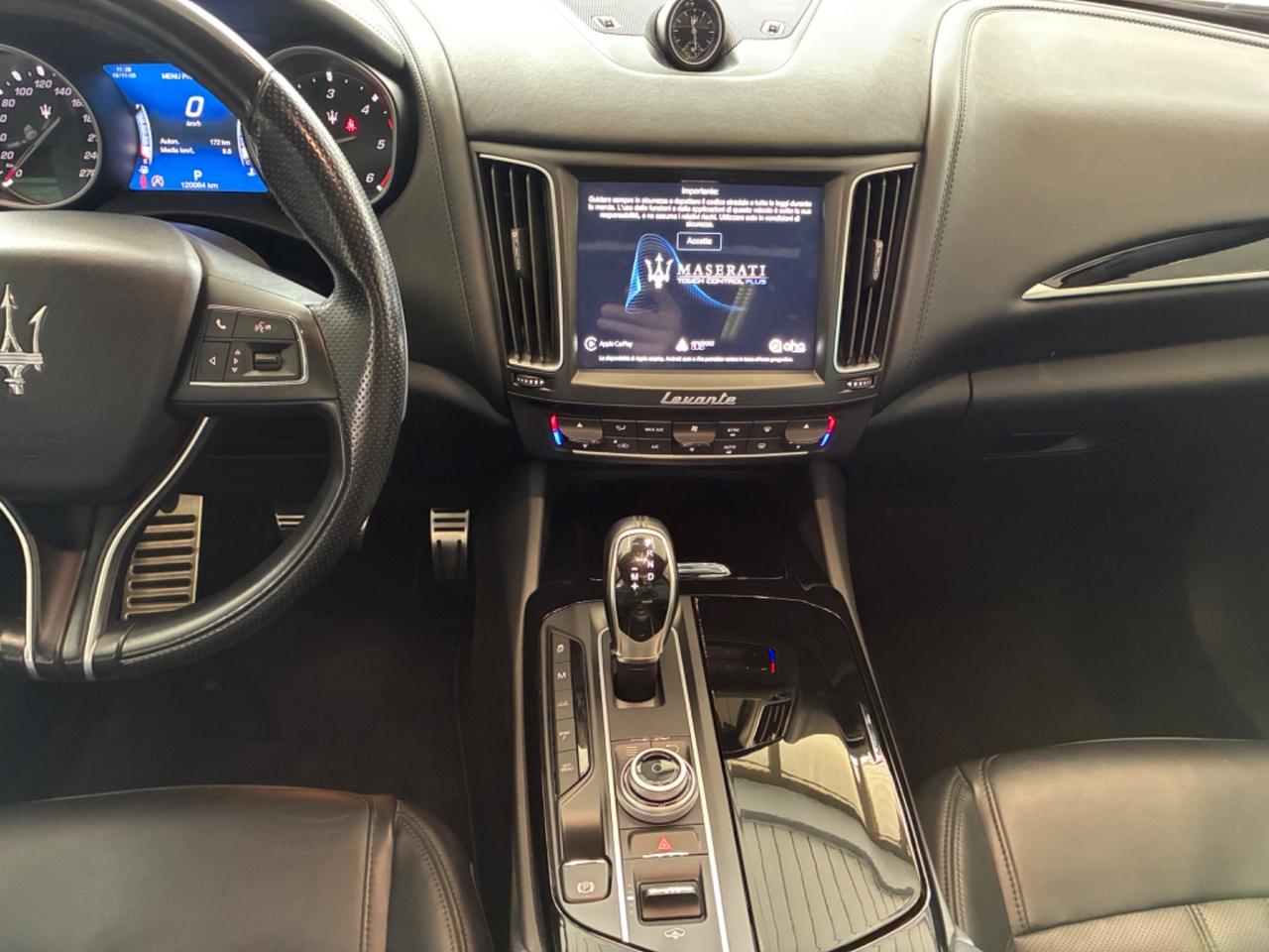 Maserati Levante V6 250 cv Diesel AWD Gransport