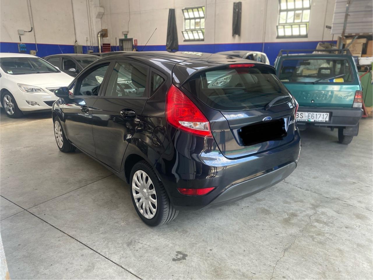 Ford Fiesta 1.4 5 porte Bz.- GPL Titanium
