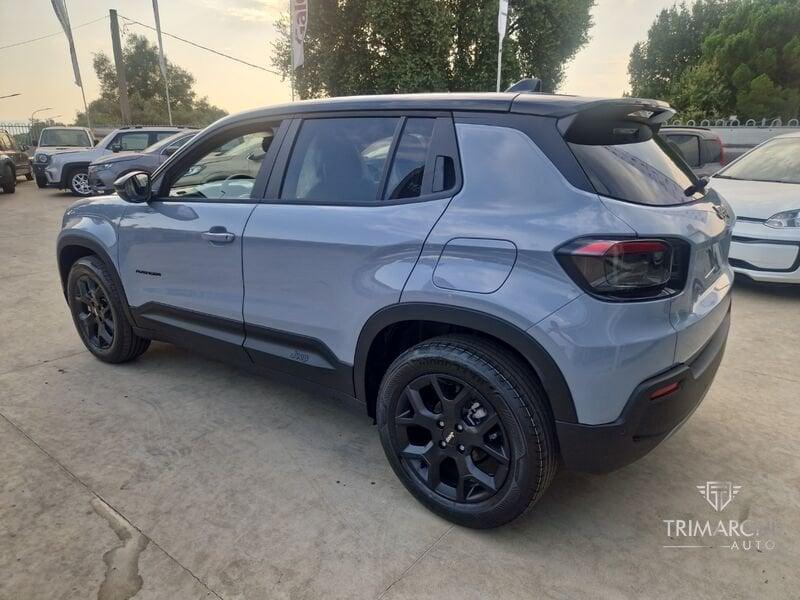 Jeep Avenger e-Hybrid 1.2 MHEV e-Hybrid Turbo Black Edition