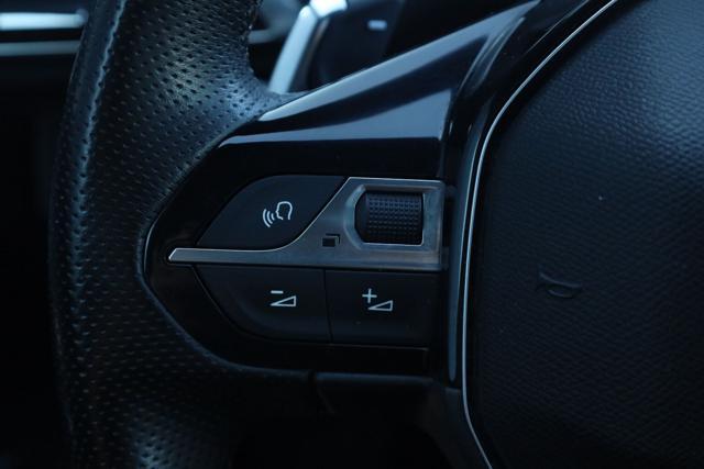 PEUGEOT 5008 PureTech 7 POSTI 130 S&S EAT8 GT Line
